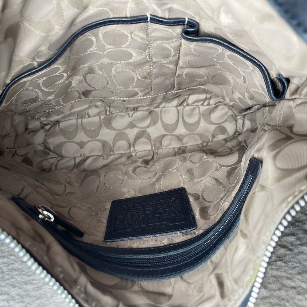 Coach Slim Duffle 9326 in Black - Picture 6 of 13